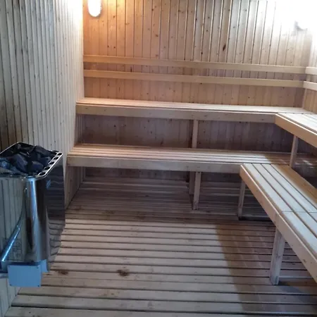 Maribel Arttyco Parking-wifi * Sierra Nevada