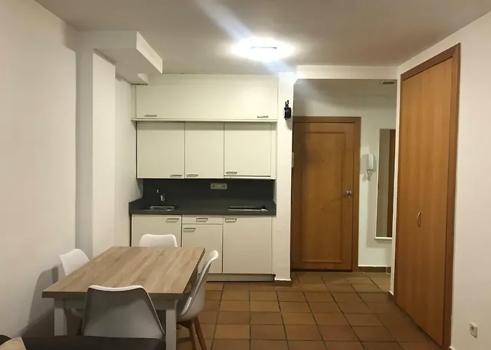 Maribel Arttyco Parking-wifi * Сьерра-Невада