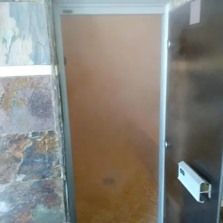 Maribel Arttyco Parking-wifi Sierra Nevada