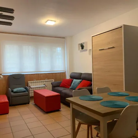 Maribel Arttyco Parking-wifi Apartamento Serra Nevada