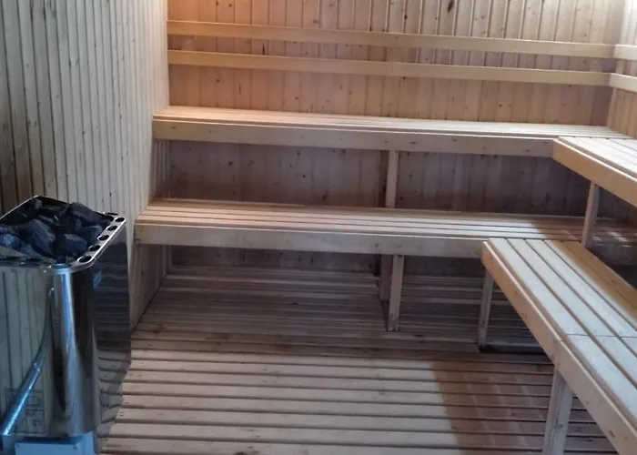 Maribel Arttyco Parking-wifi * Sierra Nevada